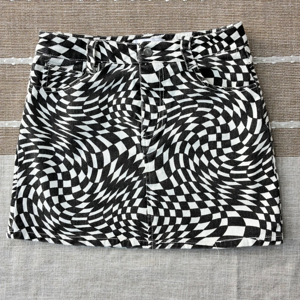 RSQ Womens Black White Warped Checkerboard Denim Mini Skirt Small Trippy Print - Picture 5 of 5